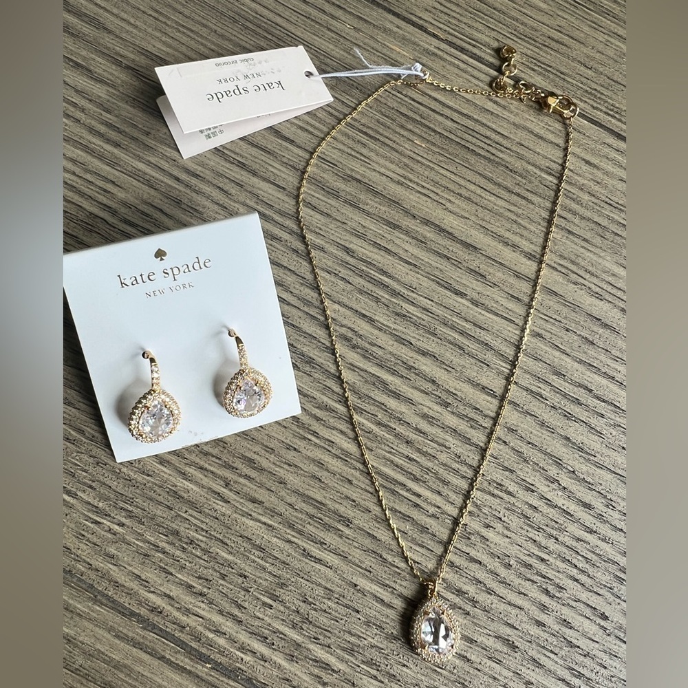 Kate Spade Brilliant Statements Pavé Halo Drop Earrings in Gold NWT 78$ - Picture 6 of 6